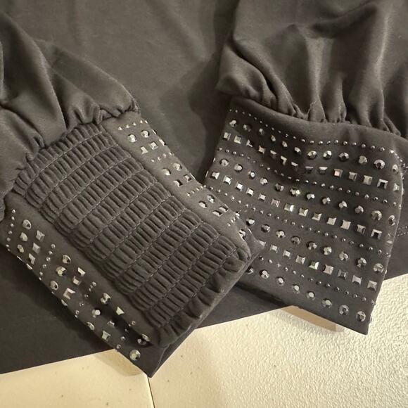 Chico's top black knit long sleeve square neck with beaded cuffs Sz 1 US Med - Picture 6 of 9